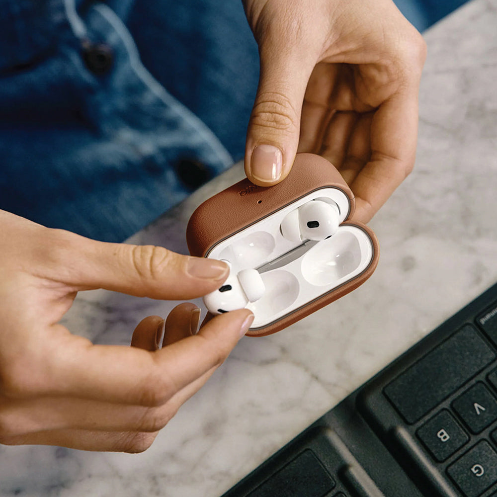 Θήκη UNIQ Lyden Vex για Apple AirPods Pro 3, Καφέ