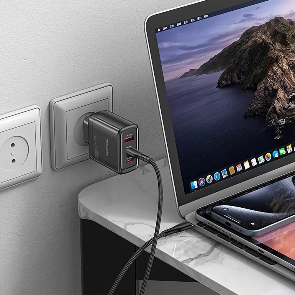 Φορτιστής Δικτύου με Καλώδιο USB-C Yesido YC144C, 65W, 3.25A, 1 x USB-A - 2 x USB-C, Μαύρο